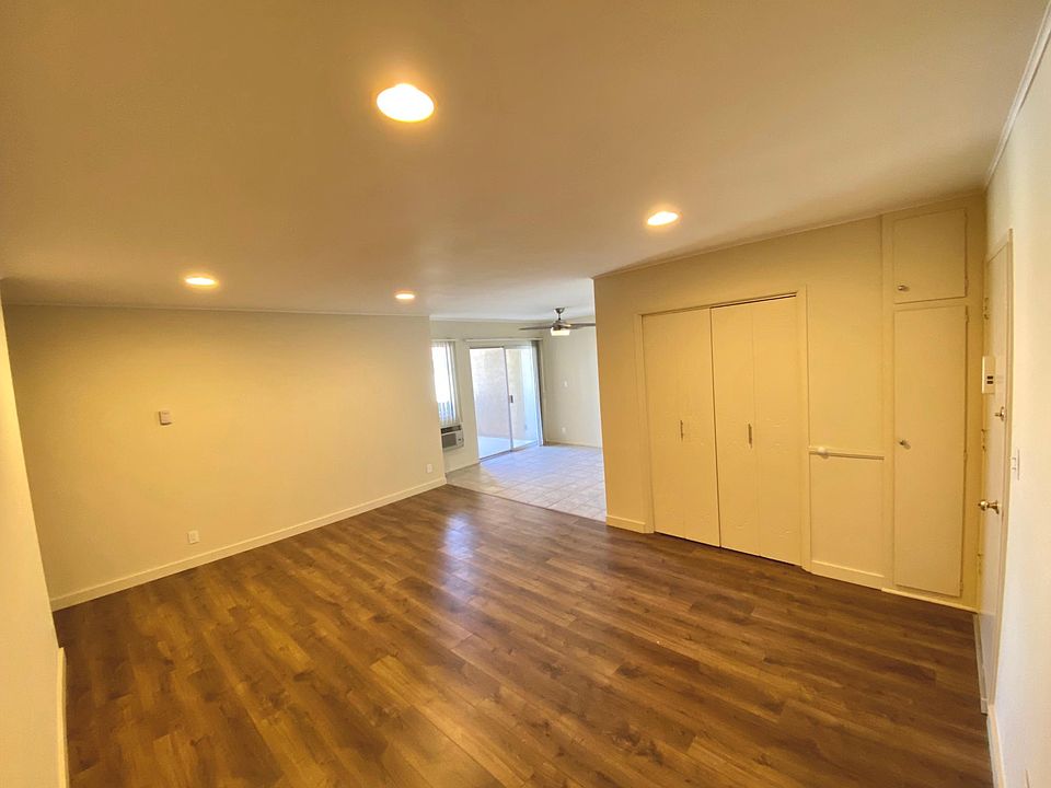 1st image of 1533 Hi Point St #303