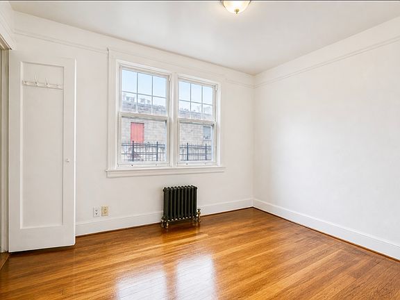 3rd image of 2314 Barnes Ave Floor 1