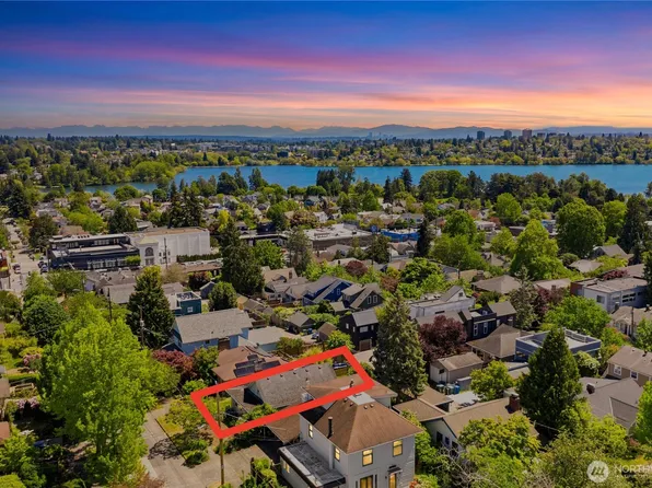 911 N 77th Street, Seattle, WA 98103