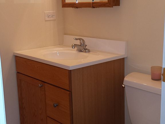 4th image of 945 Westmoreland Dr APT 11