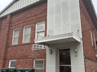 16 N Monroe St, Carrollton, MO 64633