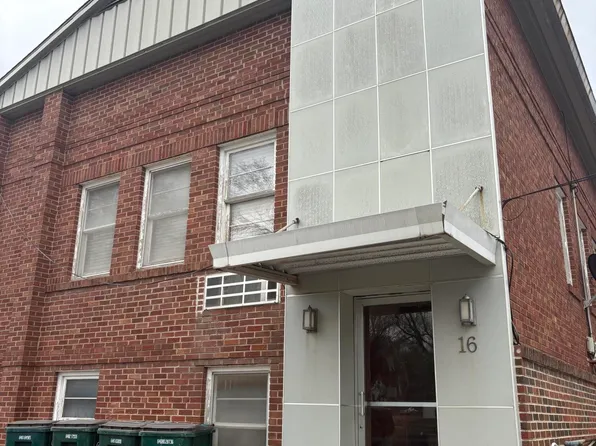 16 N Monroe St, Carrollton, MO 64633