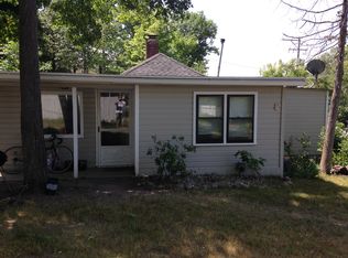 6898 Peninsula Dr, Traverse City, MI 49686