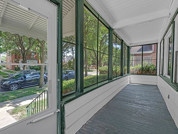 4th image of 11236 S Talman Ave