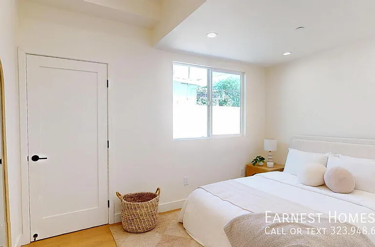 6441 Satsuma Ave #1 — Photo 14