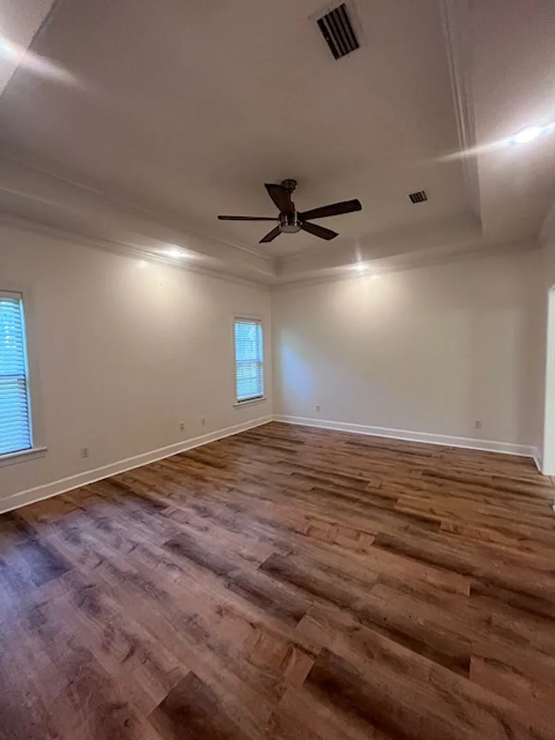 Beautiful home in Arbor Run S/D — Photo 4