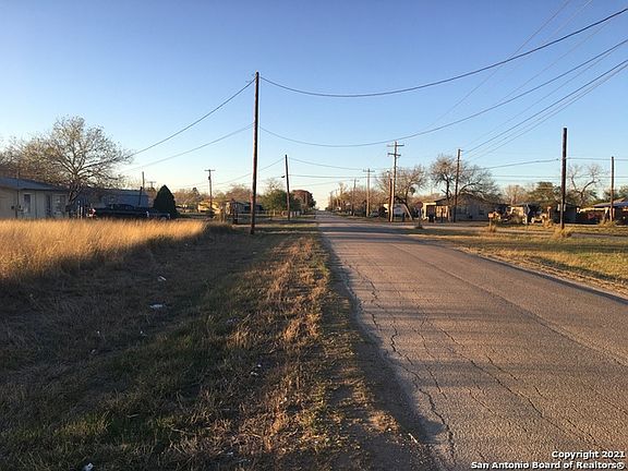 4th image of Burnett Ave
