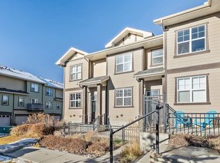 4 S Evanscrest Gdns NW, Calgary, AB T3P0S1