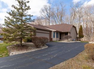 500 Richlyn Dr #83/11, Adrian, MI