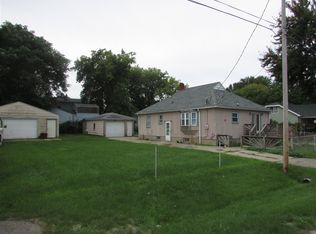 1067 W Parkwood Ave, Flint, MI