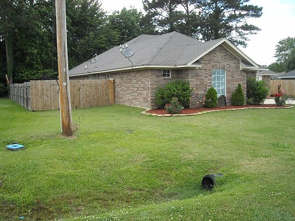 3rd image of 108 Arapaho Dr