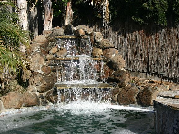 4th image of 1625 Capital Dr