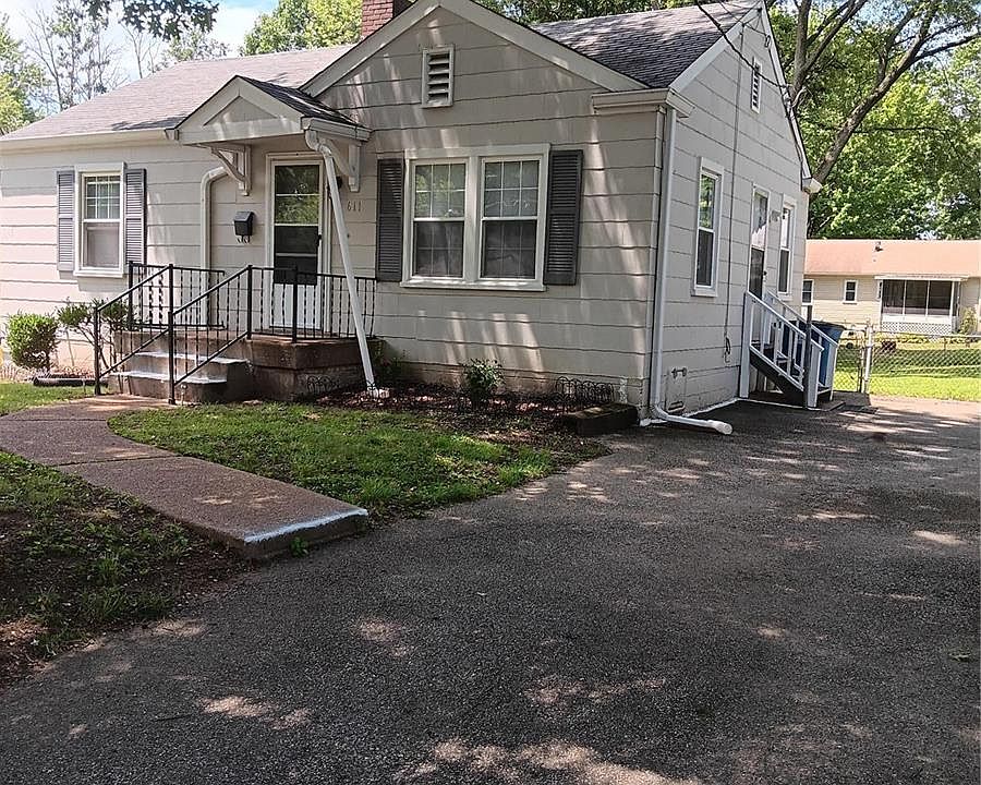 1st image of 611 Ballman Ave