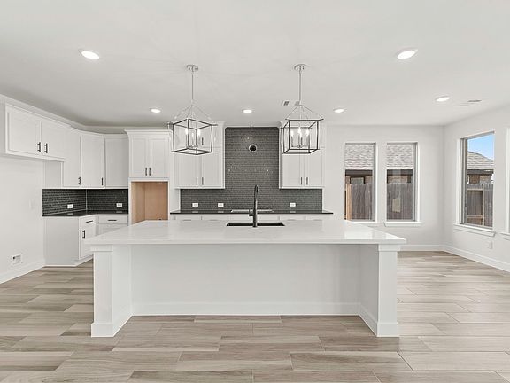 5th image of 26614 Astrid Heights Rd