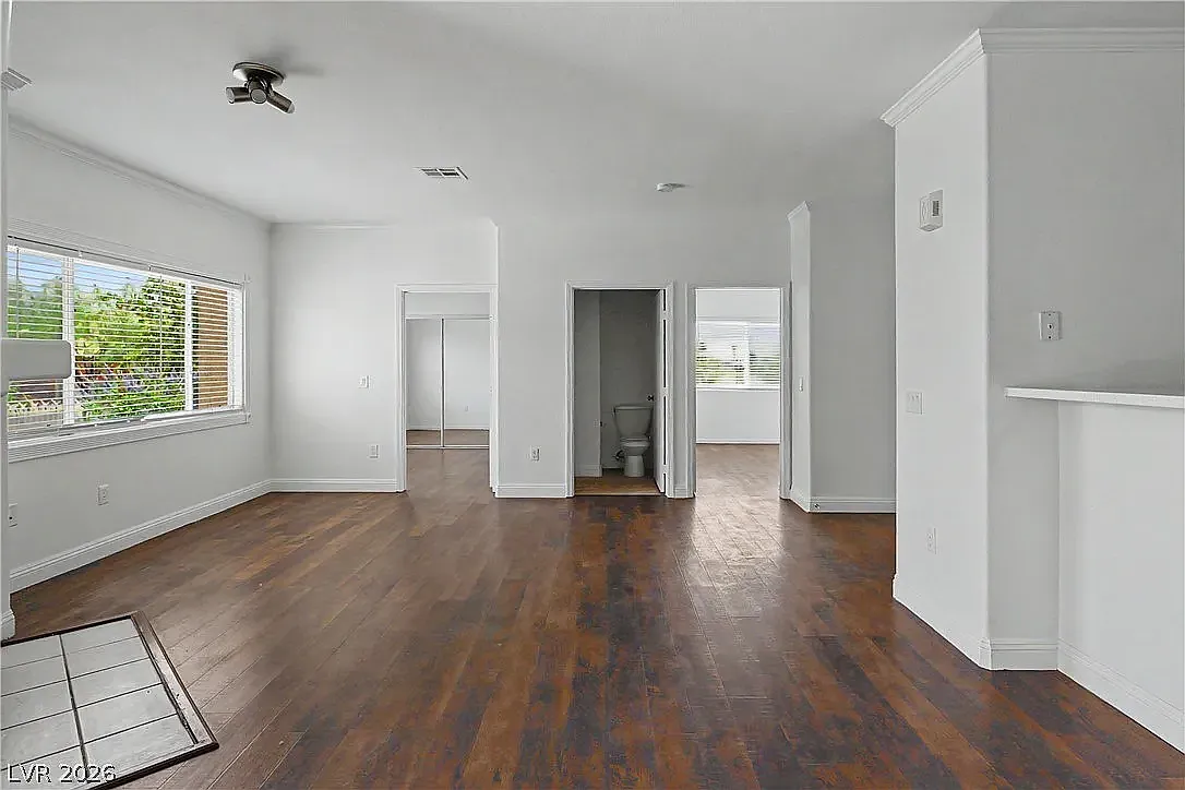 3 bed, 2.5 bath, 1253 sqft, $1,745 — Photo 4