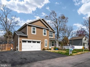 1220 Juniper St, Shady Side, MD 20764