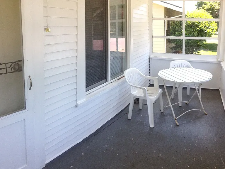 3004 Meridian St — Photo 2