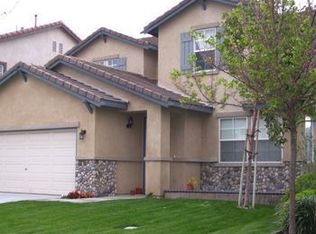 15527 Spruce Tree Way, Fontana, CA 92336