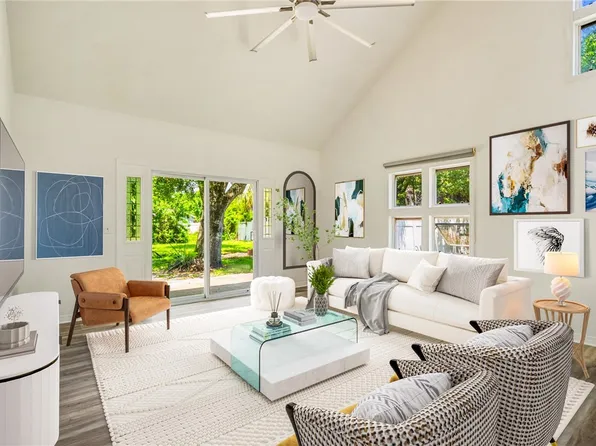 1595 24th Ave, Vero Beach, FL 32960