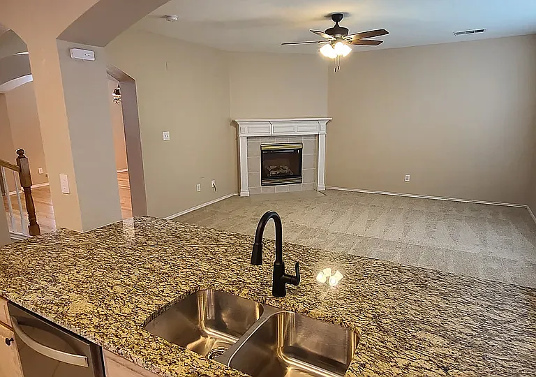 625 Manchester Dr — Photo 11