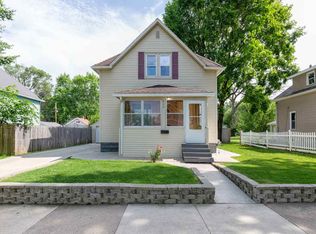 826 Forest Ave, Waterloo, IA 50702
