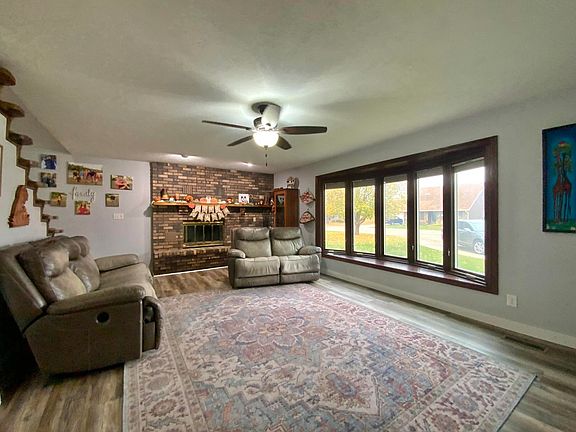 4th image of 3611 Edna Court