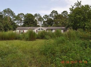 8940 E Treasure Island Ave, Leesburg, FL 34788