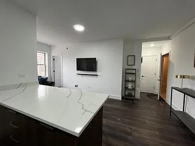 2 bed, 800 sqft, $2,695 — Photo 1