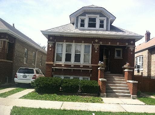 2nd image of 2320 S Ridgeland Ave