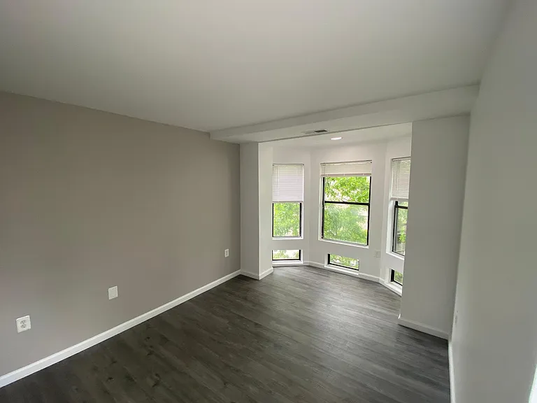900 M St NW #302 — Photo 6