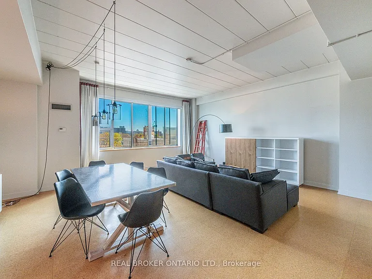 160 Baldwin St #405 — Photo 20