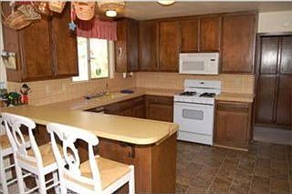 1st image of 27333 Pinewood Dr