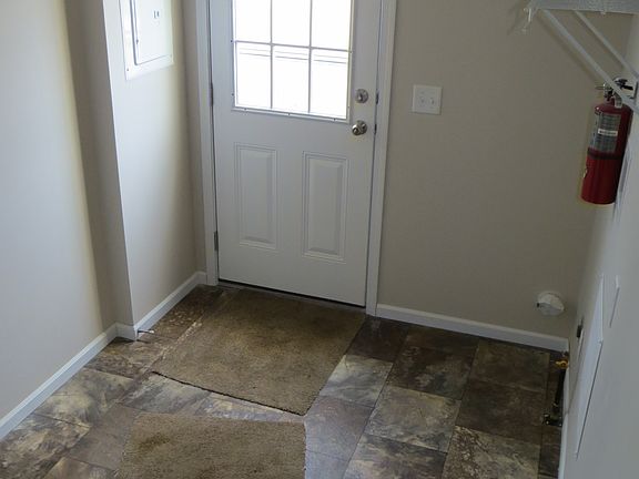 4th image of 24591 Langdon Dr