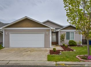 1100 NE Berry Loop, Oak Harbor, WA 98277