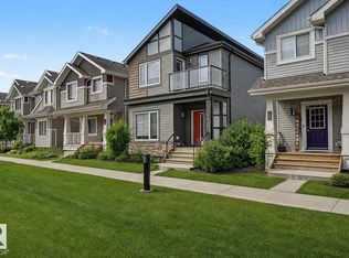 1825 25a St NW, Edmonton, AB T6T 2H7