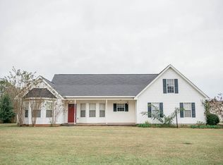 104 Muirfield Ln, Byron, GA 31008