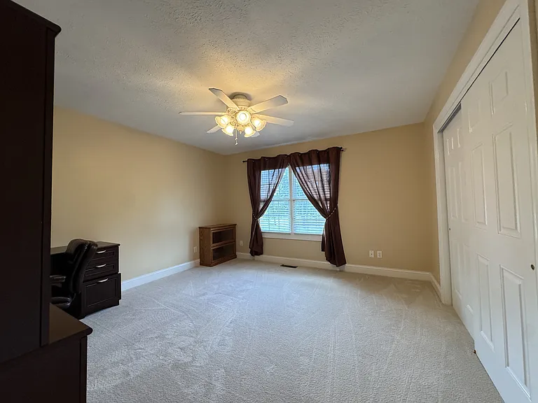400 Saint Andrews Dr #1 — Photo 8