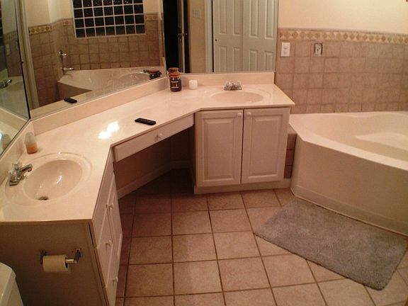 Dual sinks