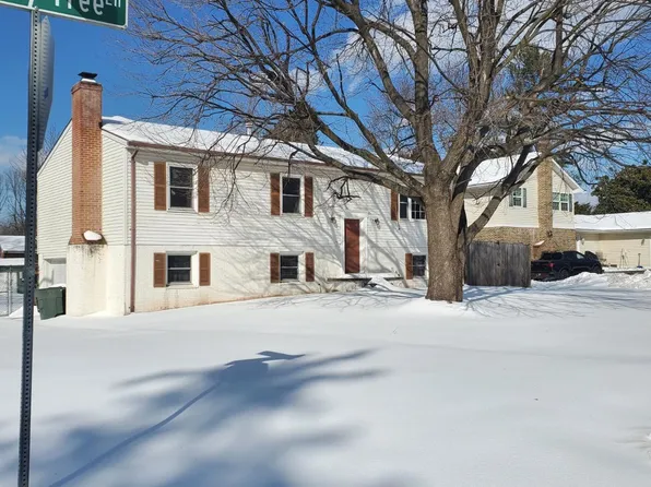 8914 Cherry Tree Ln, Manassas, VA 20110