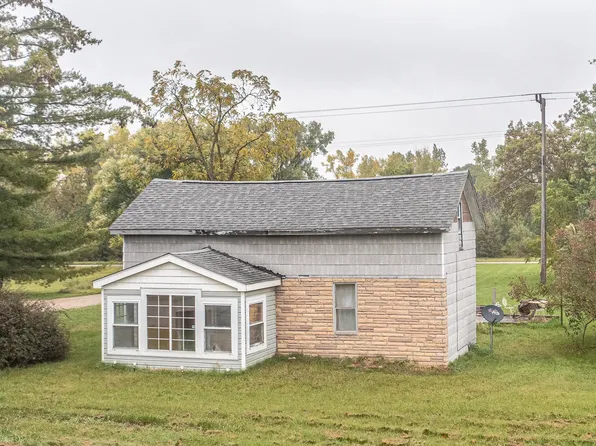 2936 W Saginaw Rd, Mayville, MI 48744