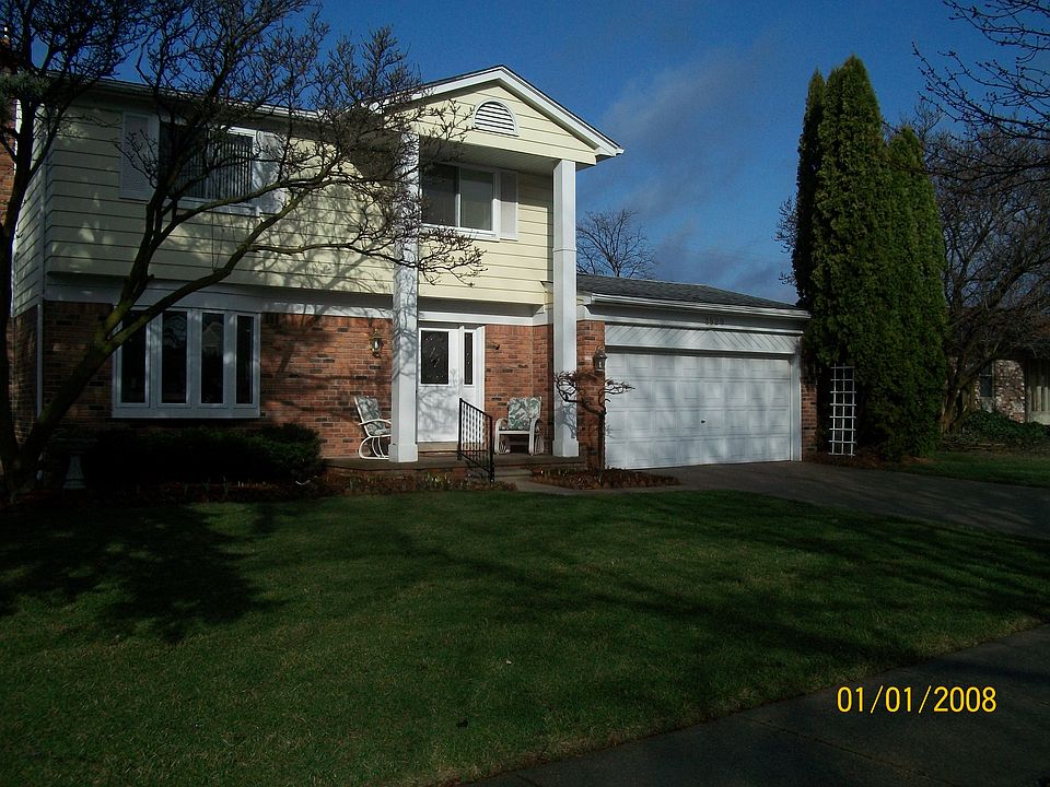 2nd image of 3529 Millay Dr