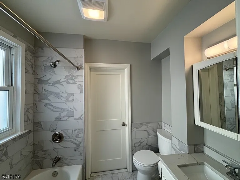 58 Maple Ave — Photo 12