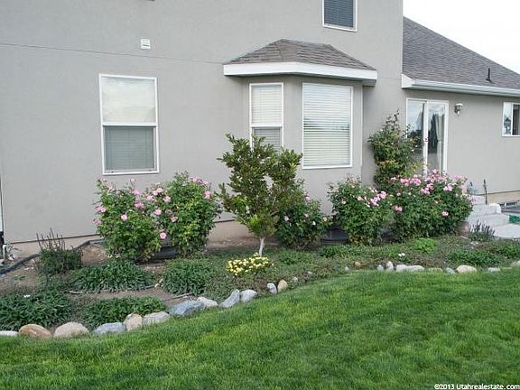 4th image of 225 W Vineyard Way