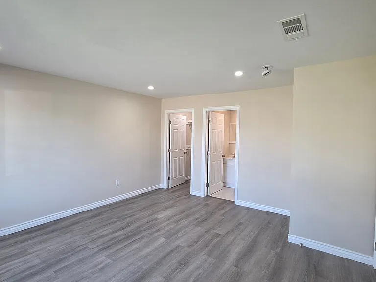 5546 Sulphur Dr — Photo 17