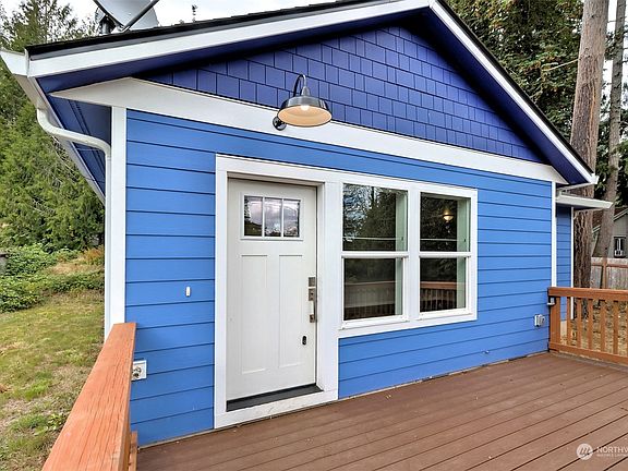 3rd image of 561 E Wood Lane