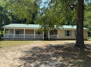7891 Suellen St, Sneads, FL 32460
