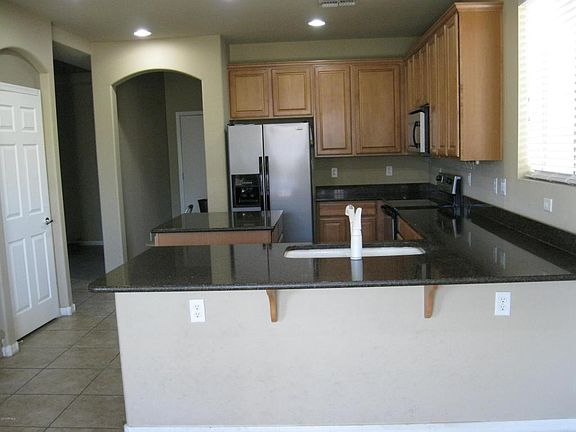 4th image of 6825 W Burgess Ln
