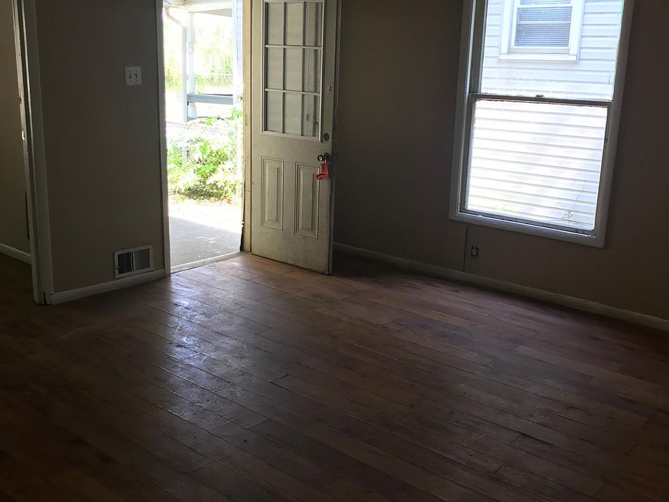 1st image of 1816 Logan Ave