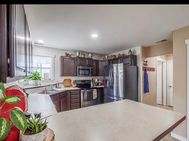 3060 Joel Ct — Photo 8