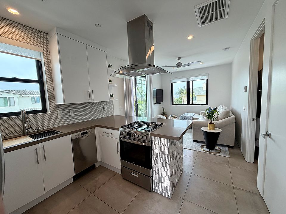 Kitchen open to living Room
